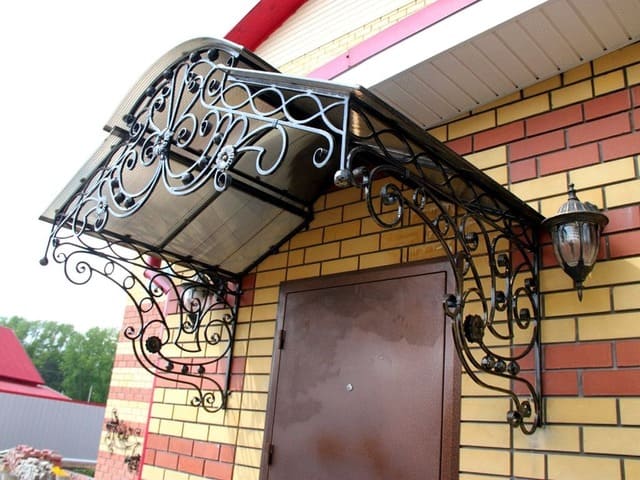 кованые и сварные козырьки Химки